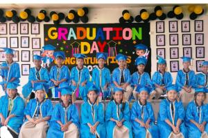 జ్ఞాన  స్కూల్ ఆధ్వర్యంలో గ్రాడ్యుయేషన్ డే వేడుకలు