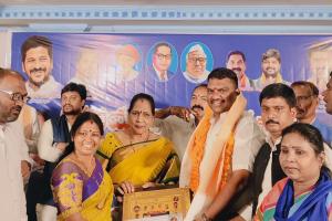 కోరుట్ల బార్ అసోసియేషన్ సీనియర్ న్యాయవాది బైరి విజయ్ కుమార్ కు ప్రతిష్టాత్మక దళిత రత్న పురస్కారం 