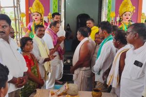 ఎల్లమ్మ తల్లి విగ్రహ ప్రతిష్ట కార్యక్రమంలో పాల్గొన్న ఎమ్మెల్యే డా సంజయ్ కుమార్