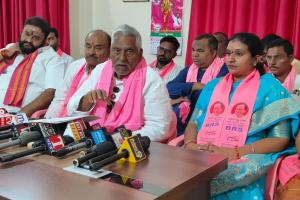 జగిత్యాల ఎమ్మెల్యే వైఖరి విడ్డూరంగా ఉంది  - మాజీ మంత్రి టి.జీవన్ రెడ్డి 