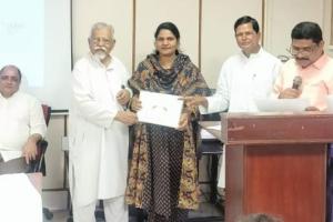 మహిళలు అన్ని రంగాల్లో పురుషులతో సమానంగా ఎదగాలి :చిన్నారెడ్డి 