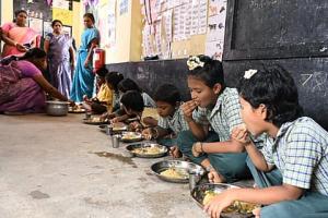 తమిళనాడు లో  ముఖ్యమంత్రి అల్పాహార పథకం పేరు మార్పు