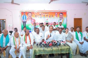 బోర్నపల్లి–జగన్నాథ్‌పూర్ బ్రిడ్జిపై రాజకీయ దుమారం.. జీవన్ రెడ్డి వ్యాఖ్యలపై ఎమ్మెల్యే డా. సంజయ్ కుమార్ కౌంటర్