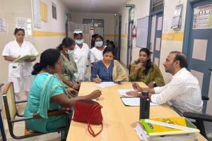 సిజేరియన్ ప్రసవాలను తగ్గించి సాధారణ ప్రసవాలను పెంచాలి