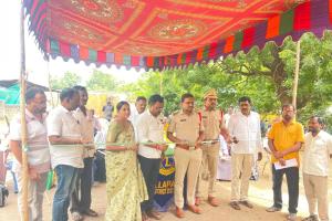 గొల్లపల్లిలో లయన్స్ క్లబ్ చే ఉచిత కంటి వైద్య శిబిరం 
