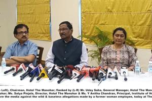 మహిళా ఉద్యోగి ఆరోపణలన్నీ ఆవాస్తవం -   ది మనోహార్ హోటల్ చైర్మన్ డీవీ మనోహర్  వెల్లడి..