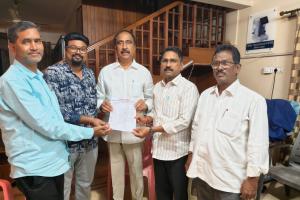 ఫీజు రీయింబర్స్‌మెంట్ బకాయిలు విడుదల చేయాలని ఎమ్మెల్యేకు వినతి