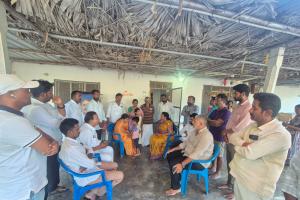 సింహాచలం జగన్ కుటుంబాన్ని పరామర్శించిన బీఆర్‌ఎస్ నేతలు