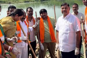 సేవా సంకల్ప అభియాన్ లో చింతకుంట చెరువు శుభ్రం