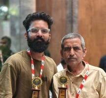 ఒకే వేదికపై తండ్రీకొడుకులకు భారత్ కళా పురస్కారాలు
