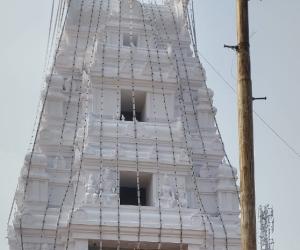 ఆలయం చుట్టూ బోనాలతో ప్రదక్షిణలు… దండివారం సందర్బంగా భక్తుల సందడి