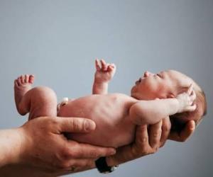 1500 జనాభా గ్రామంలో 3 నెలల్లోనే 27 వేల జననాలు ఎలా నమోదయ్యాయి?