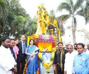 ఈశ్వరీబాయి పోరాట పటిమ అందరికీ ఆదర్శం : ఎమ్మెల్యే శ్రీ గణేష్