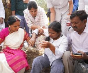 జాగృతి జనంబాట పర్యటనలో మానవత్వం చాటిన కవిత