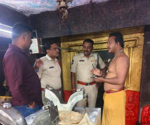 ధర్మపురి అక్కపెల్లి రాజారాజేశ్వర స్వామి దేవస్థానంలో చోరీ..