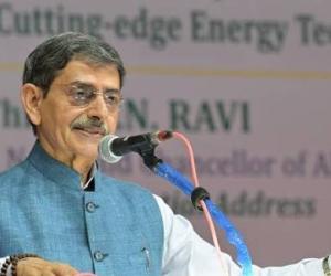 తమిళనాడు గవర్నర్ ప్రసంగం లేకుండానే శాసన సభ నుంచి వెళ్లిపోయారు