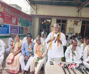 కాంగ్రెస్ పార్టీ కార్యకర్తల హక్కుల కోసం ఏ త్యాగానికైనా సిద్ధం_ స్థానిక సంస్థల్లో ఆధిపత్యం చెలాయించాలని చూస్తే మెడలు పట్టి గెంటేయాలి మాజీ మంత్రి జీవన్ రెడ్డి