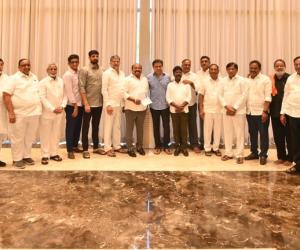 మున్సిపల్ ఎన్నికల్లో గెలుపే లక్ష్యంగా ఉమ్మడి జిల్లాల వారీగా సమీక్ష సమావేశాలు ప్రారంభించిన కేటీఆర్