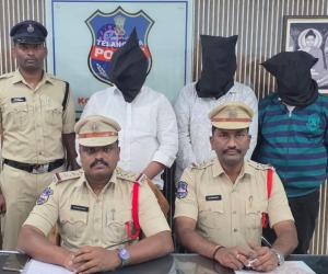 వీడియో కాల్‌లో తుపాకులతో బెదిరింపులు… ముగ్గురు అరెస్ట్