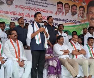 టీపీసీసీ ఎస్సీ విభాగం చైర్మన్‌ కవ్వంపల్లి సత్యనారాయణకు కరీంనగర్ జిల్లాలో కాంగ్రెస్ శ్రేణుల ఘన స్వాగతం