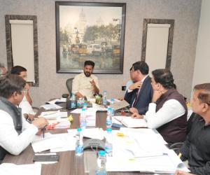 ప్రభుత్వ పాఠశాలల విద్యార్థుల కిట్ నాణ్యతపై రాజీ వద్దు : సీఎం రేవంత్ రెడ్డి