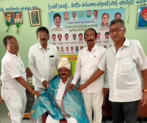 సీనియర్ సిటీజేన్స్ ఆధ్వర్యంలో సంక్రాంతి పురస్కారాలు