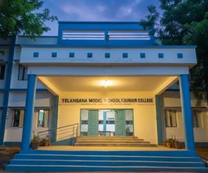 ధర్మారం ఆదర్శ పాఠశాల ప్రవేశాలకు దరఖాస్తుల ఆహ్వానం