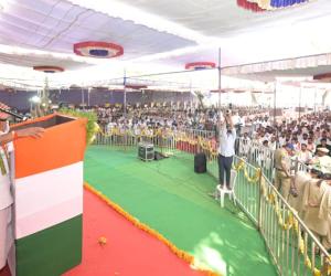  అన్ని వర్గాల సంక్షేమంతో పాటుగా శుద్ధ నీటి వ్యవస్థల అభివృద్ధికి ప్రభుత్వం కట్టుబడి ఉంది 