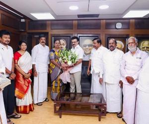  విజయకాంత్.డీఎండీకే పార్టీ  డీఎంకే కూటమిలో తొలిసారి చేరిక