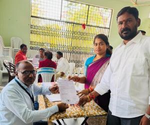 పంతం నెగ్గించుకొన్న MLA సంజయ్: 35 సీట్లతో పై చేయి.