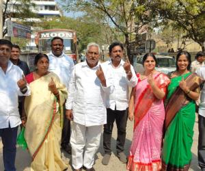 ఒరిజినల్ కాంగ్రెస్ వాదులకు వలసవాదులకు మధ్య ప్రస్తుత ఎన్నికలు మాజీ ఎమ్మెల్సీ జీవన్ రెడ్డి