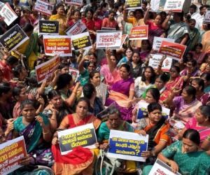 అంగన్‌వాడీల్లో రాజకీయ జోక్యం సరికాదు : కల్వకుంట్ల కవిత