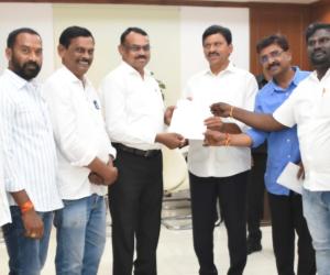 ఆర్ఎన్ఐ గుర్తింపు ఉన్న పత్రికలకూ అక్రెడిటేషన్లు ఇవ్వాలి : మంత్రి పొంగులేటిని కలిసిన టీడబ్ల్యూజేఎఫ్ నేతలు