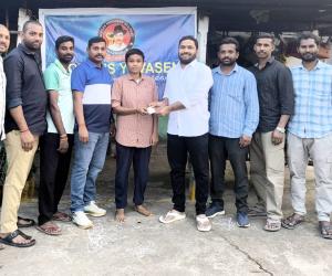 పీపుల్స్ యువసేన ఆధ్వర్యంలో సివిల్స్ అభ్యర్థికి ₹5,000 ఆర్థిక చేయూత