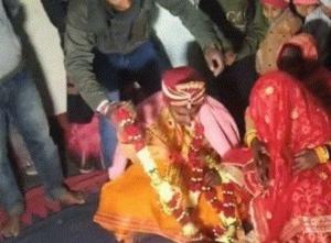 విద్యార్థి అపహరణ తర్వాత బలవంతపు పెళ్లి  