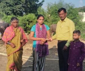 అనాథపీలలకు ఆర్థిక సహాయం అందించిన సూరజ్ శివశంకర్