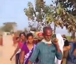 కుల బహిష్కరణకు గురైన వ్యక్తి అంత్యక్రియల్లో పాల్గొనని గ్రామస్థులు