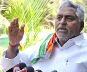 కాంగ్రెస్‌లో కొనసాగడంపై ఆలోచిస్తా – మాజీ మంత్రి జీవన్ రెడ్డి తీవ్ర వ్యాఖ్యలు