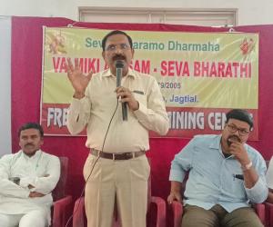 ఉచిత శిక్షణతో ఉపాధి అవకాశాలు పెంచుకోవాలి.    జగిత్యాల ఆర్డీవో మధుసూదన్ 