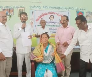 సీనియర్ సిటిజెన్స్ ఆధ్వర్యంలో అంతర్జాతీయ మహిళా దినోత్సవం.   సందర్భంగా  సన్మానాలు                            