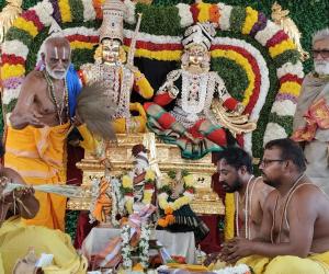అంగరంగ వైభవంగా శ్రీ రాములవారి పట్టాభిషేకం
