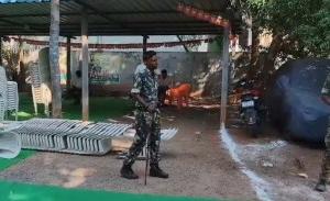 జగిత్యాలలో బీజేపీ నేత బోగా శ్రావణి ఇంటిపై దాడి