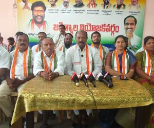 మీకు మంత్రి పదవి ఇస్తే పార్టీని వదిలి వెళ్లేవారా? డిసిసి అధ్యక్షుడు నందయ్య