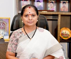 మహిళ బిల్లుకు డీలిమిటేషన్ బిల్లును లింక్ చేయటం పెద్ద కుట్ర* - కల్వకుంట్ల కవిత 