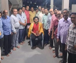 ప్రభుత్వ ఉద్యోగం సాధించిన యువకునికి మారుతి స్నేహమండలి సత్కారం 