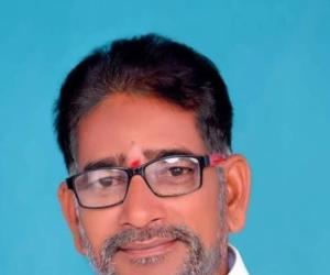 చేనేత కార్మికులకు షరతులు లేకుండా పెన్షన్లు మంజూరు చేయాలి