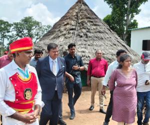 నల్లమల్లలో చెంచు గిరిజనుల జీవన పరిస్థితులపై మానవ హక్కుల కమిషన్ చైర్మన్ క్షేత్రస్థాయి పరిశీలన
