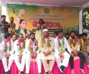ఆర్టీసీలో ఎలక్ట్రిక్ ఆటోల ప్రతిపాదన ఉపసంహరించుకోవాలని డిమాండ్