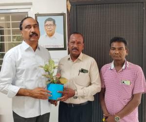 క్యాన్సర్ బాధితుడికి ఎమ్మెల్యే చేతుల మీదుగా ఆర్థిక సాయం: రిటైర్డ్ ఉద్యోగి శ్రీనివాస్‌కు ఎమ్మెల్యే ప్రశంస.!