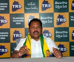 తెలంగాణ నీటి హక్కులను హరిస్తున్నా సీఎం మౌనమెందుకు?